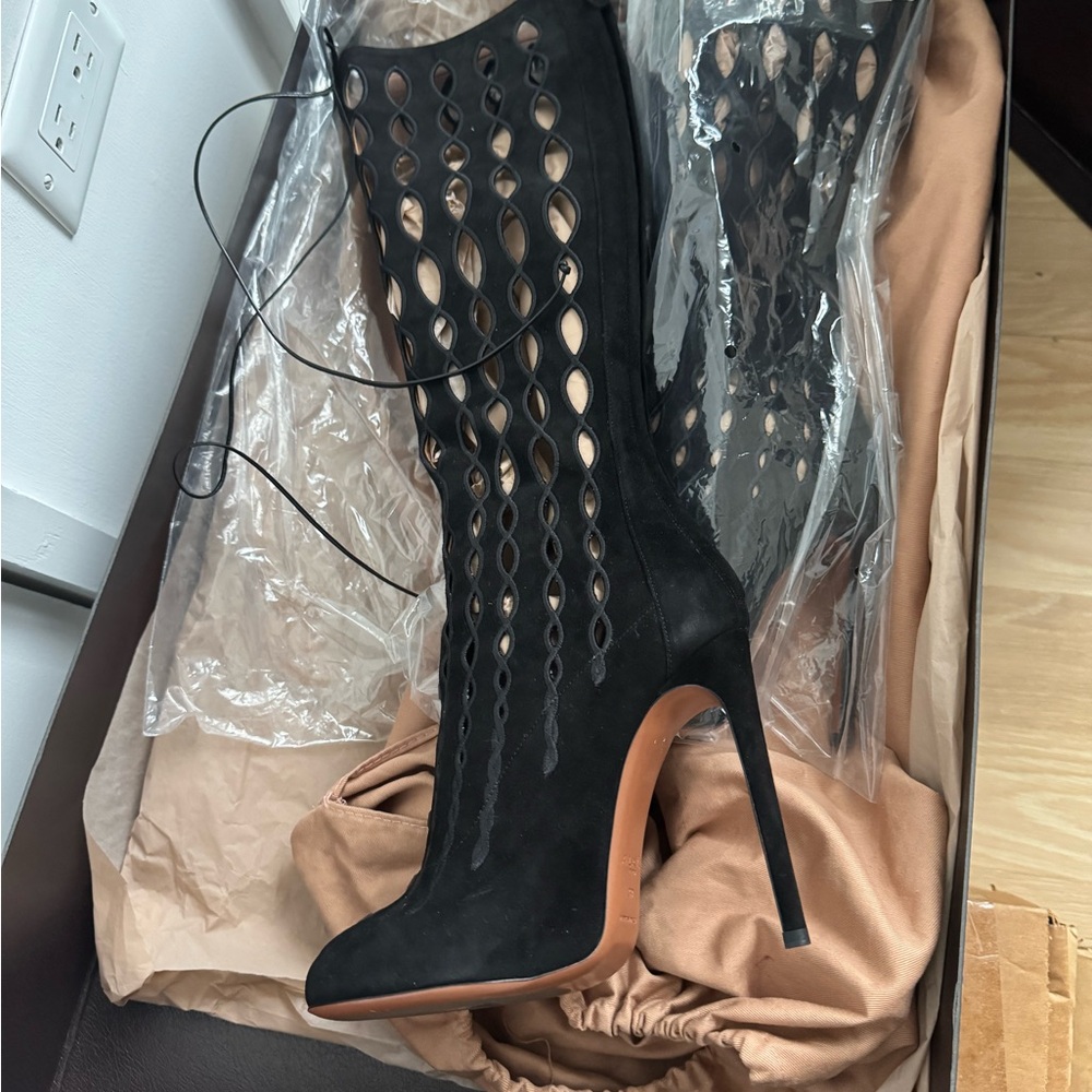 Alaia Laser Cut Black Suede Stiletto Boots 38 7